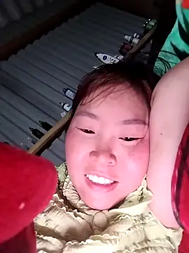 Snapshot of Yiyoongg chatting on 03.20.26 Yiyoongg online show from 03.20.26