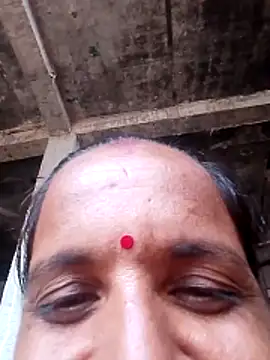 Snapshot of Anitarakkoli chatting on 06.14.26 Anitarakkoli online show from 06.14.26