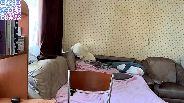 Snapshot of Babysmall_girl chatting on 02.11.26 Babysmall girl online show from 02.11.26