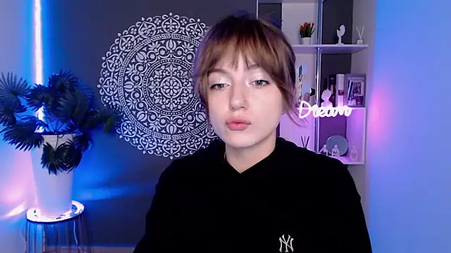 Snapshot of EchoScribe chatting on 02.09.26 EchoScribe online show from 02.09.26