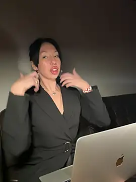 MissDeepVelur online show from 03.13.26