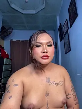 hollynicole online show from 06.11.26