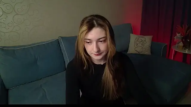 RosieGloom online show from 02.15.26