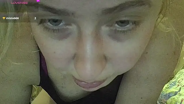 Snapshot of CurvyWild_Lady30 chatting on 02.18.26 CurvyWild Lady30 online show from 02.18.26