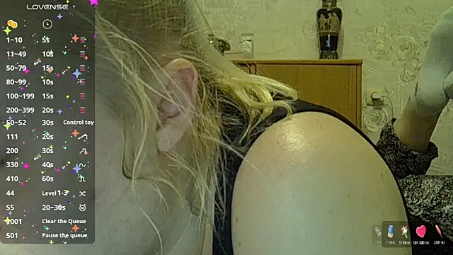 Snapshot of CurvyWild_Lady30 chatting on 03.17.26 CurvyWild Lady30 online show from 03.17.26