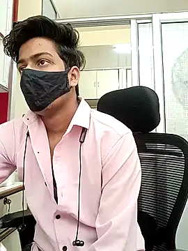 Snapshot of hotyboy_89 chatting on 03.13.26 hotyboy 89 online show from 03.13.26