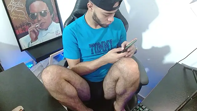 Snapshot of Xanderstone00 chatting on 02.11.26 Xanderstone00 online show from 02.11.26