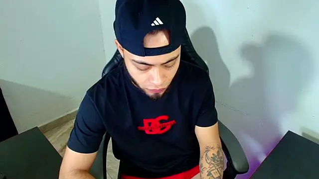 Snapshot of Xanderstone00 chatting on 03.03.26 Xanderstone00 online show from 03.03.26