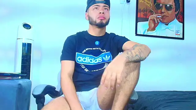 Snapshot of Xanderstone00 chatting on 03.05.26 Xanderstone00 online show from 03.05.26