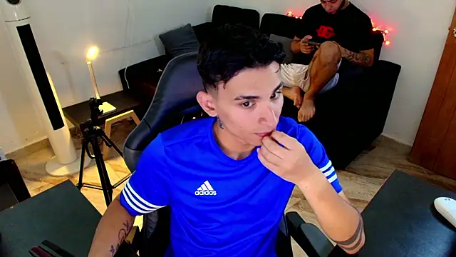 Snapshot of Xanderstone00 chatting on 03.15.26 Xanderstone00 online show from 03.15.26