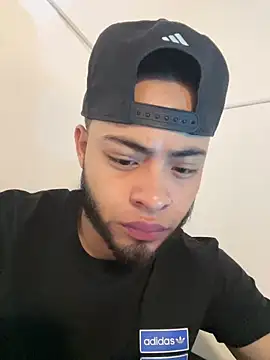 Snapshot of Xanderstone00 chatting on 03.22.26 Xanderstone00 online show from 03.22.26