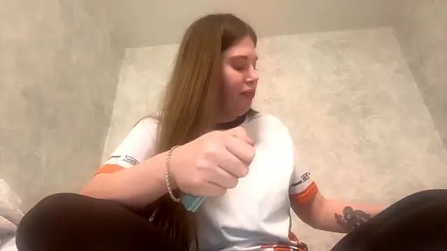 Lunexia Kysstoria online show from 02.10.26