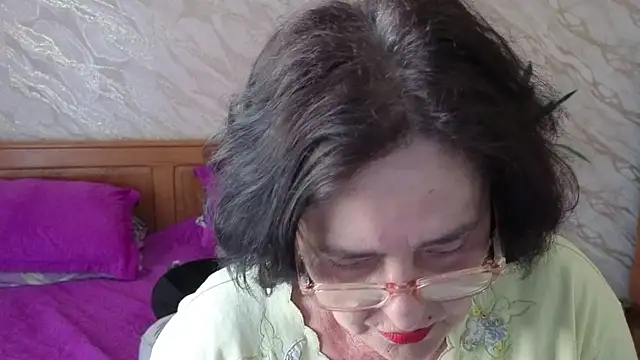 xMaryxAnne online show from 05.06.26