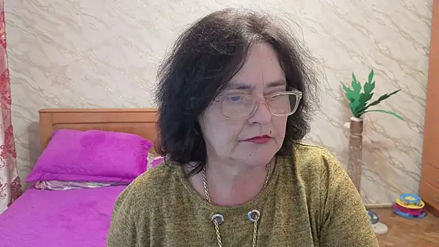 xMaryxAnne online show from 05.24.26