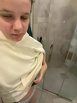 Snapshot of sexytigxx chatting on 02.08.26 sexytigxx online show from 02.08.26