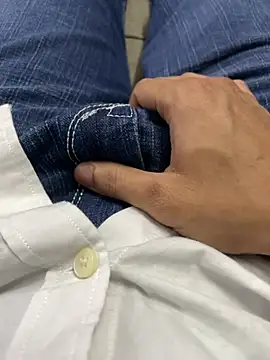 Snapshot of hassuniii chatting on 02.08.26 hassuniii online show from 02.08.26