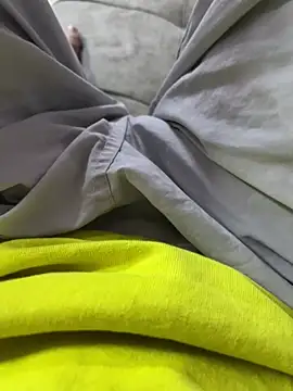 hassuniii online show from 02.10.26