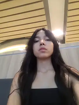 Snapshot of jadelaurent chatting on 05.28.26 jadelaurent online show from 05.28.26