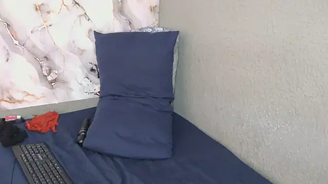 Snapshot of HornyBlackSlut chatting on 06.13.26 HornyBlackSlut online show from 06.13.26