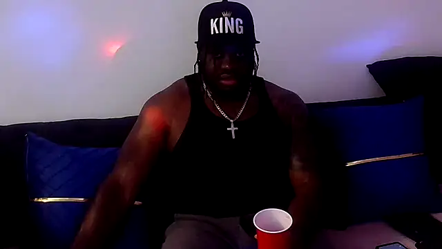 Snapshot of darkstallion7 chatting on 04.25.26 darkstallion7 online show from 04.25.26