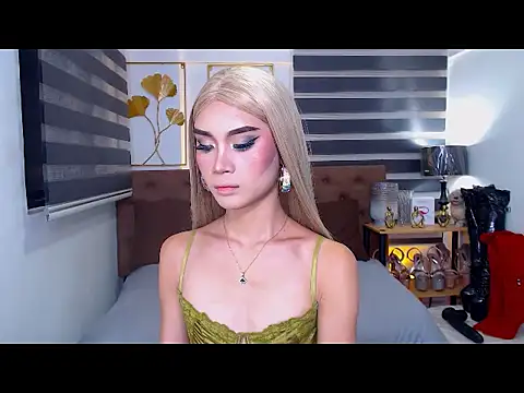 JuicyCockThea online show from 06.16.26
