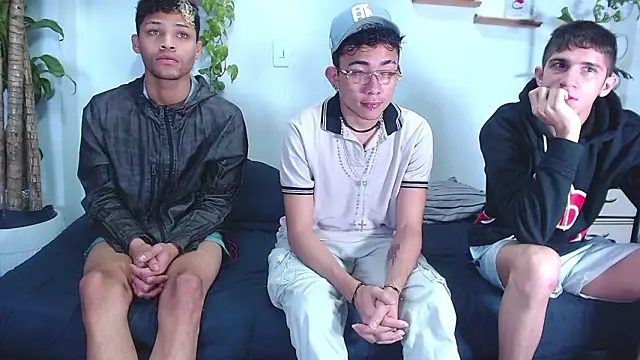 Snapshot of lucky_gays_x chatting on 02.10.26 lucky gays x online show from 02.10.26