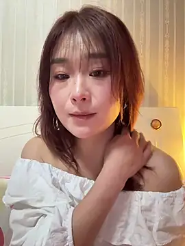 Snapshot of A-cola chatting on 02.14.26 A-cola online show from 02.14.26