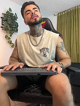 Benjii Carter1 online show from 06.14.26