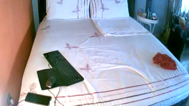 Snapshot of KINKYDOLL4U chatting on 03.18.26 KINKYDOLL4U online show from 03.18.26