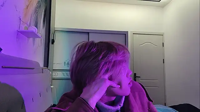 Snapshot of SM_06 chatting on 02.09.26 SM 06 online show from 02.09.26