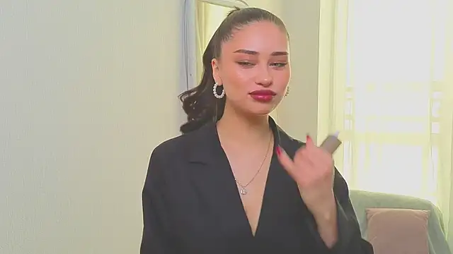 Snapshot of Sofia_Plump chatting on 03.03.26 Sofia Plump online show from 03.03.26