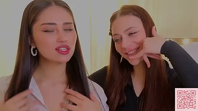 Snapshot of Sofia_Plump chatting on 03.15.26 Sofia Plump online show from 03.15.26