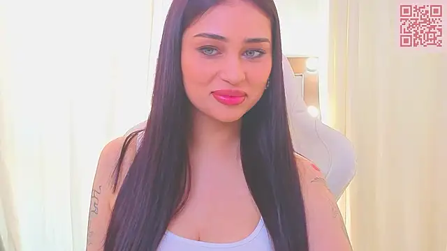 Snapshot of Sofia_Plump chatting on 03.21.26 Sofia Plump online show from 03.21.26