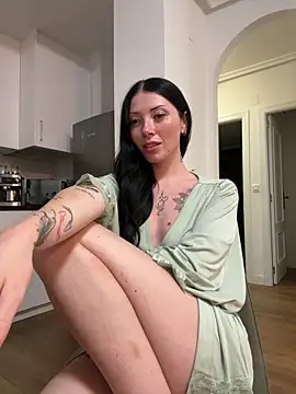 Karmenlovex online show from 04.30.26