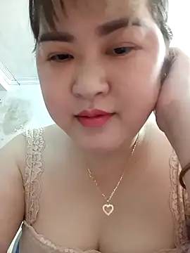 Snapshot of Kee-kimlee chatting on 03.03.26 Kee-kimlee online show from 03.03.26