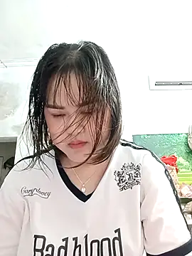 Snapshot of Kee-kimlee chatting on 03.27.26 Kee-kimlee online show from 03.27.26