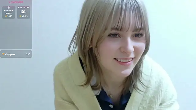 Snapshot of e_ri_ka93 chatting on 03.25.26 e ri ka93 online show from 03.25.26