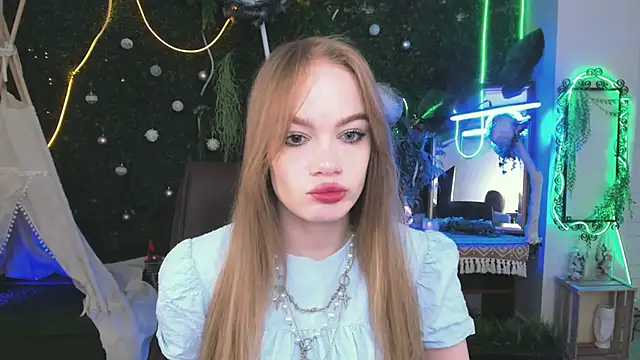 Snapshot of AmyNox chatting on 03.04.26 AmyNox online show from 03.04.26