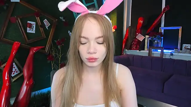 Snapshot of AmyNox chatting on 03.22.26 AmyNox online show from 03.22.26