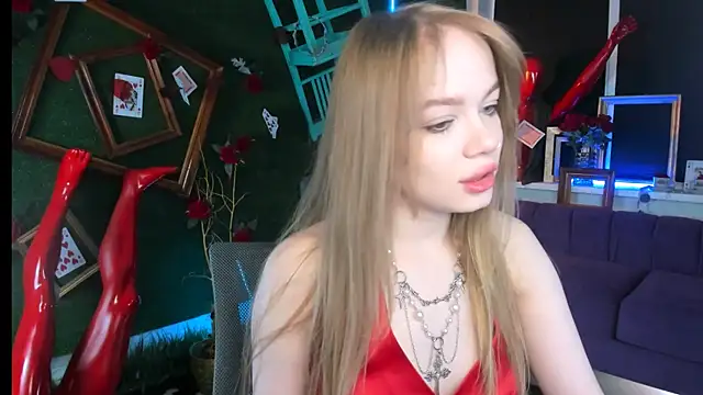 Snapshot of AmyNox chatting on 03.28.26 AmyNox online show from 03.28.26