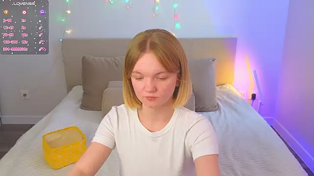 Snapshot of StellaBunny chatting on 03.21.26 StellaBunny online show from 03.21.26