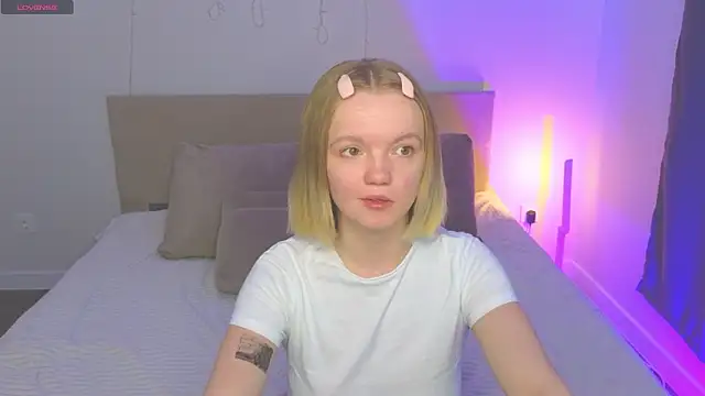 Snapshot of StellaBunny chatting on 03.27.26 StellaBunny online show from 03.27.26