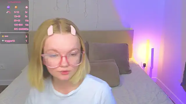 Snapshot of StellaBunny chatting on 03.27.26 StellaBunny online show from 03.27.26