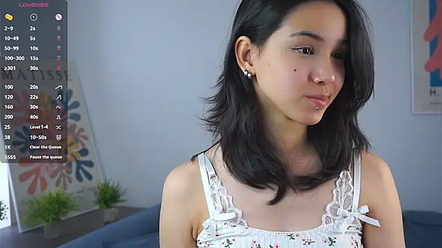 Snapshot of EmelinaGnas chatting on 02.20.26 EmelinaGnas online show from 02.20.26