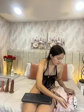 Snapshot of Brisa_Silva chatting on 06.25.26 Brisa Silva online show from 06.25.26