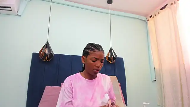 Sexy ebony 1 online show from 06.16.26