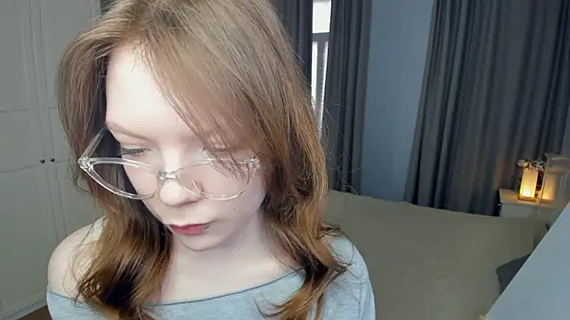 LavenderMitten online show from 03.08.26