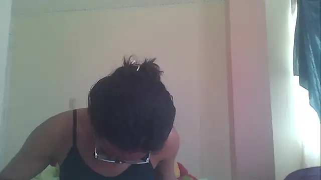 Snapshot of horny_brii chatting on 06.10.26 horny brii online show from 06.10.26