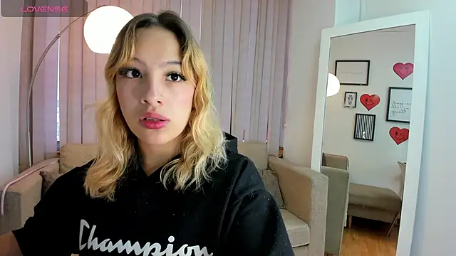 Maya-jhons online show from 05.04.26