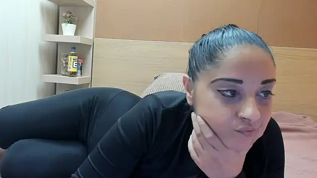 Snapshot of PinkyTwerkyX chatting on 12.14.25 PinkyTwerkyX online show from 12.14.25